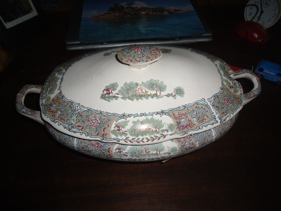 Terrina e Saladeira Marca Capôa / Aveiro