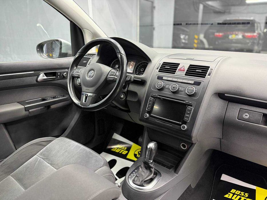 Volkswagen Touran 2012