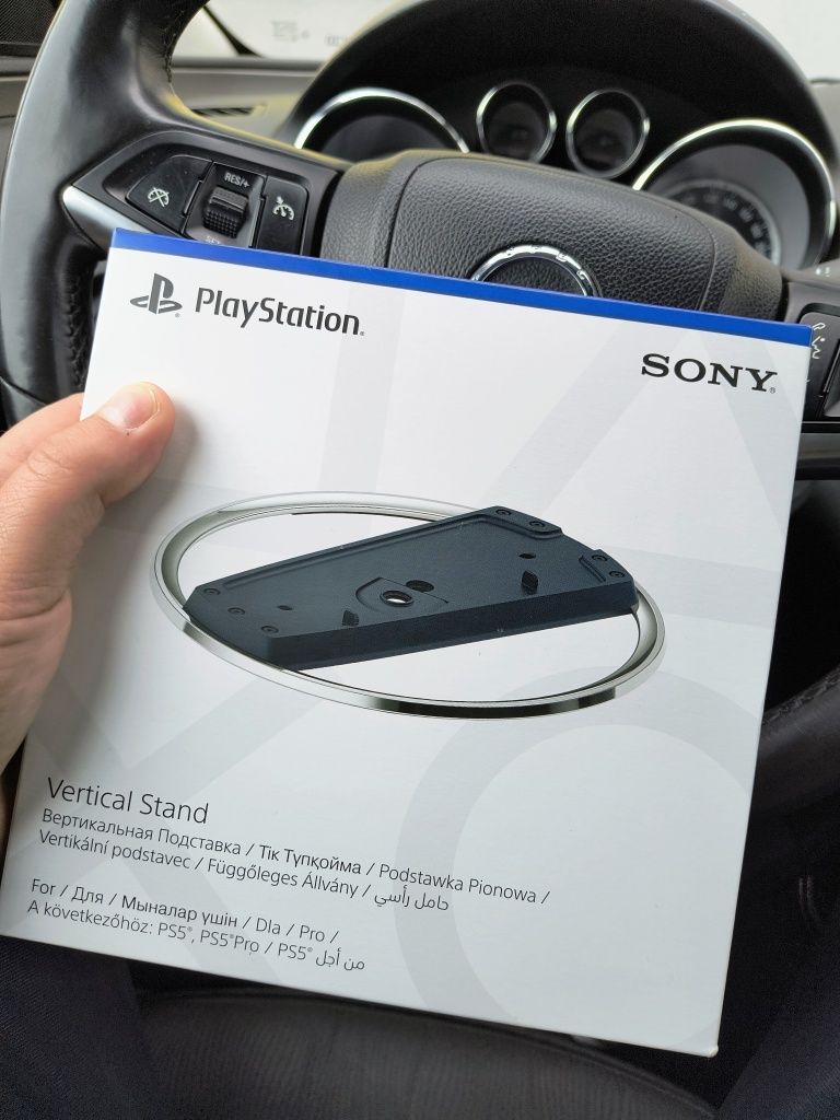 Ps5 pro 2 pady jak nowa