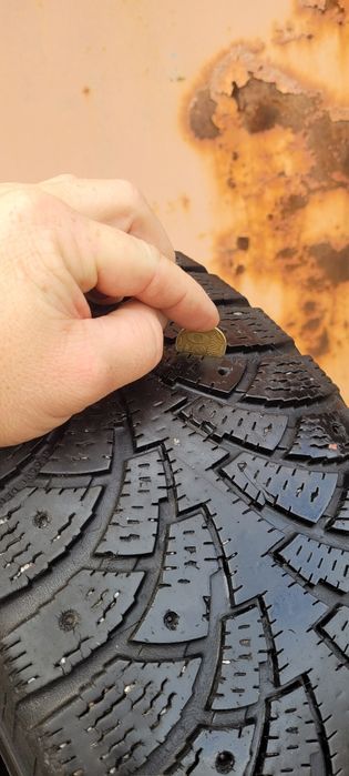 NOKIAN 205/65 R16 зима