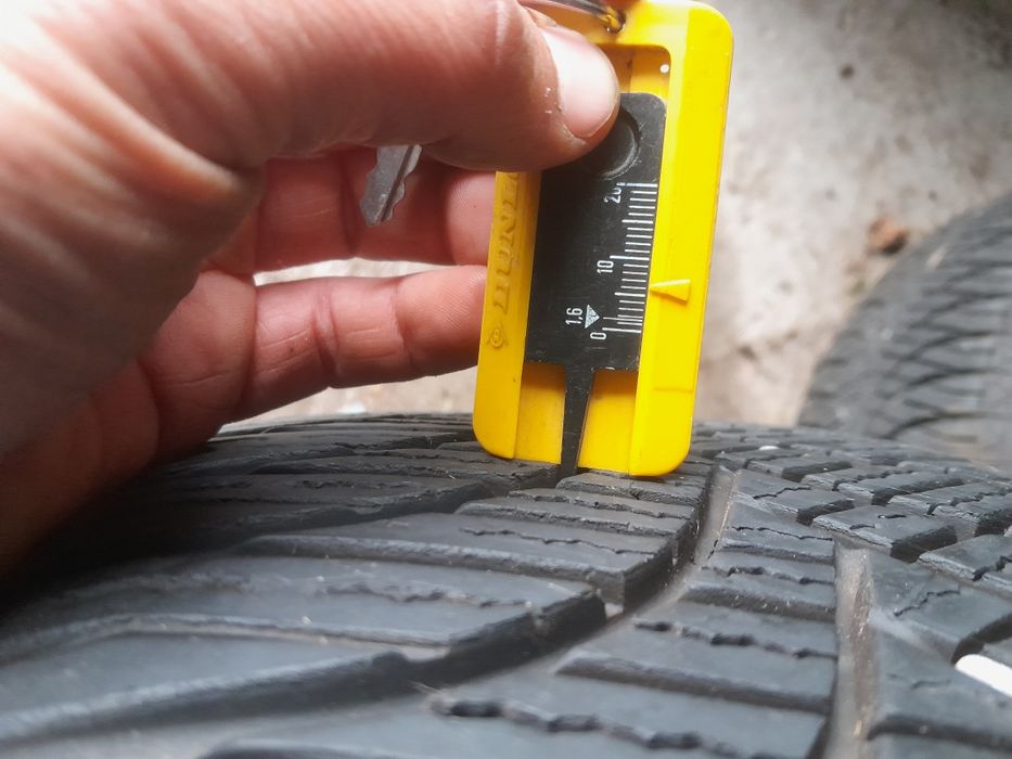 Koła z felgami Dezent 18cali 5x112