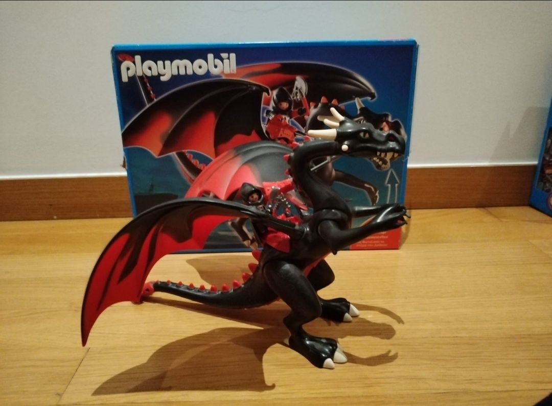 Playmobil Dragão de Fogo com Cavaleiro 4838