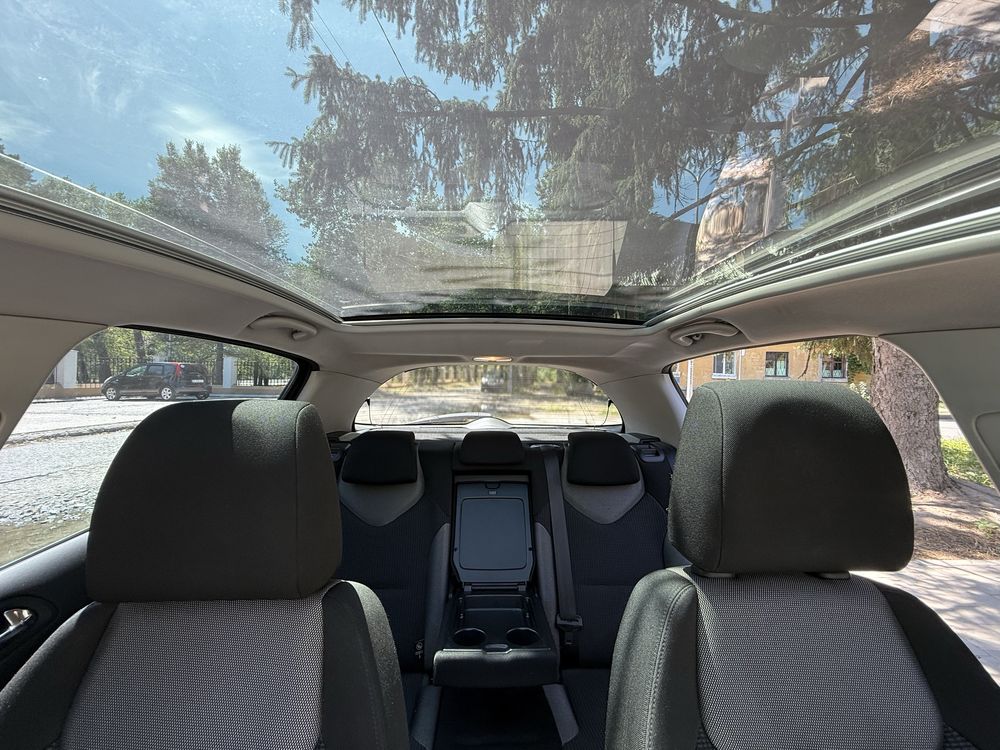 Продам свое авто Peugeot 308