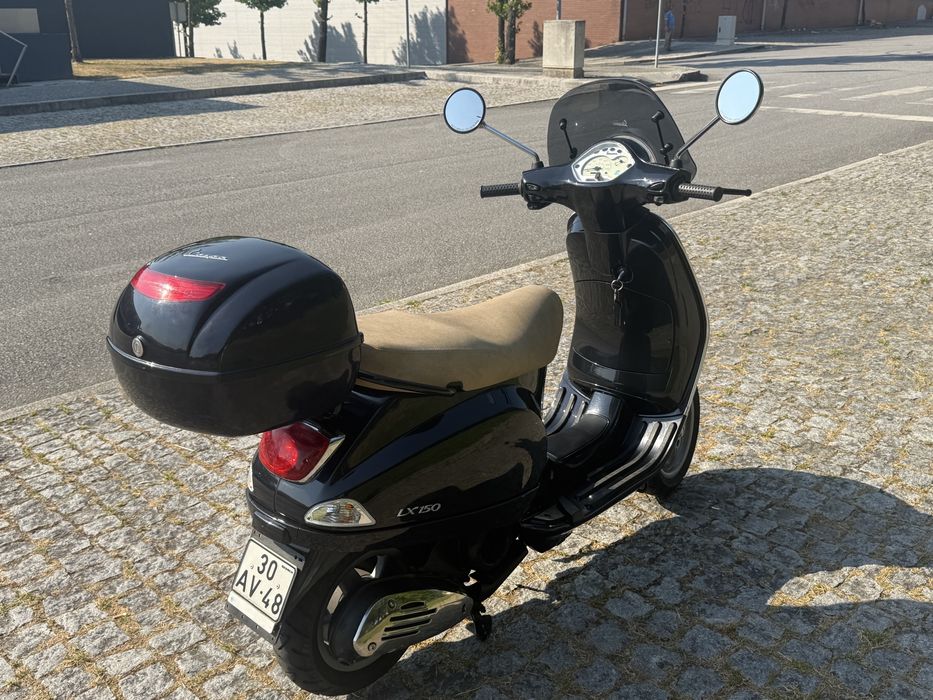 VESPA LX 150 À VENDA – PRONTA A ROLAR