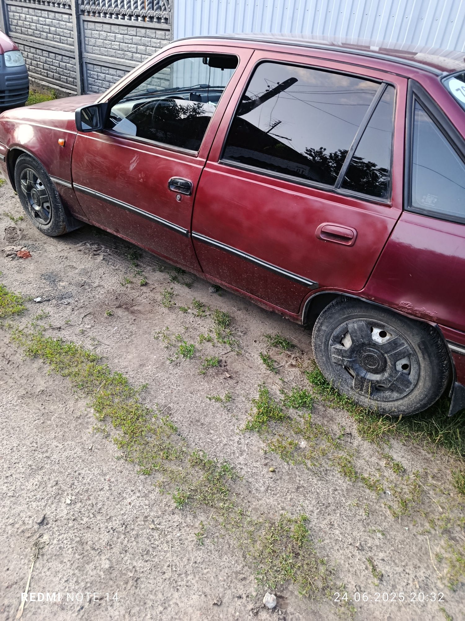 Продам авто.Нексия 2005р.