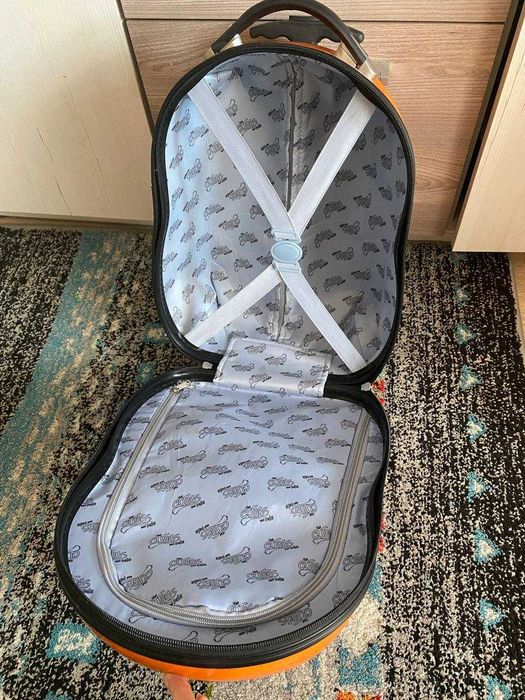 Дитячий чемодан на колесах, Tiger