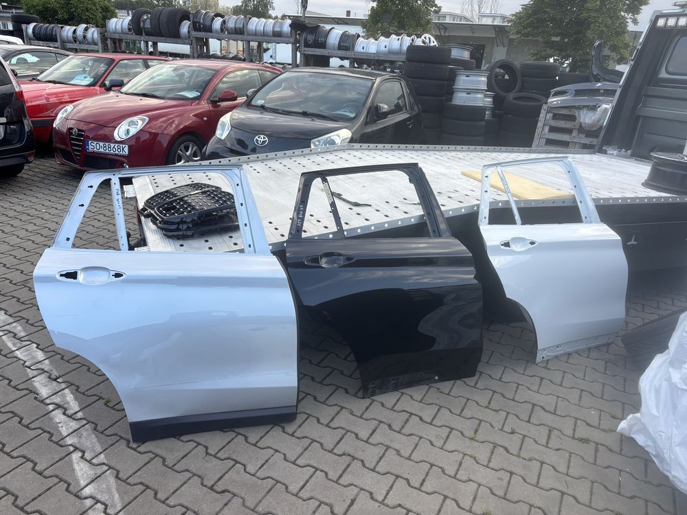 drzwi bmw x1 f48 prawy tył a300 a83 475