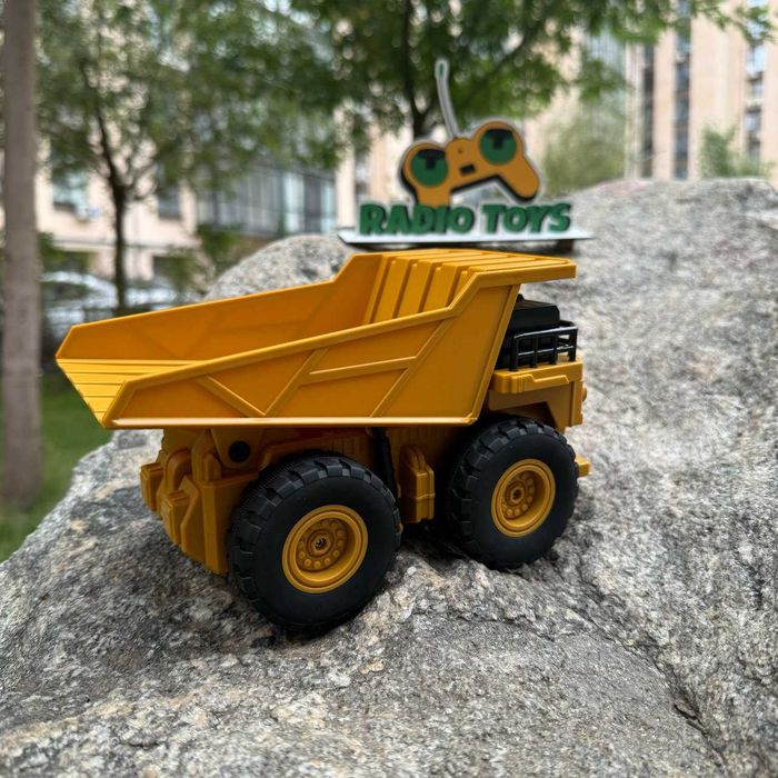 Самосвал на радиоуправлении DUMP TRUCK откидной кузов. Грузовик
