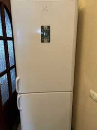 Холодильник INDESIT 3-х камерний