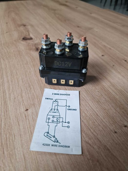 Stycznik / przekaźnik do wyciągarki 12v