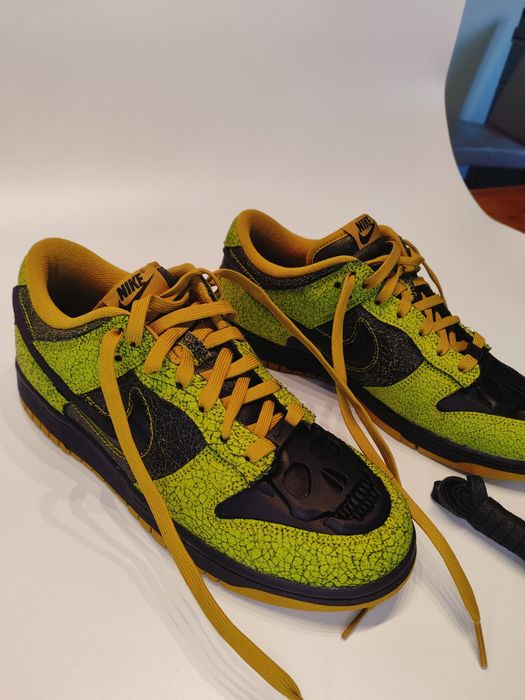 Nike Dunk low Halloween skull