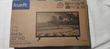 Televisor Kunft 32 novo, ainda dentro de embalagem por abrir.