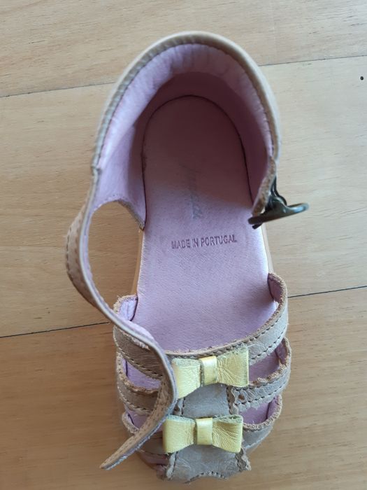 Sandálias em pele, bebe menina, tamanho 21