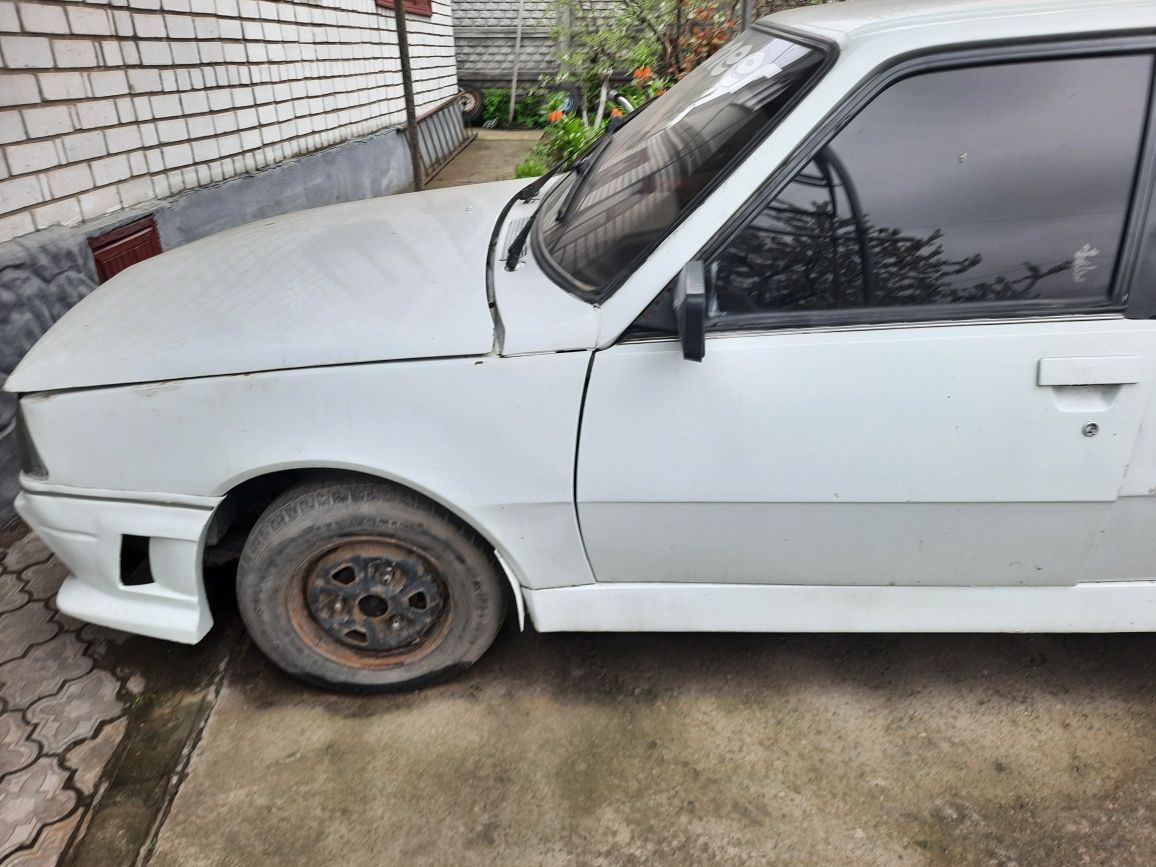 Продам Renault седан