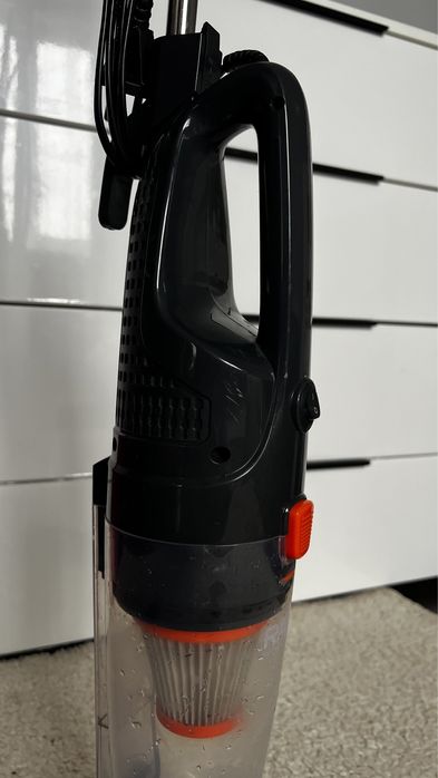 Пилосос вертикальний