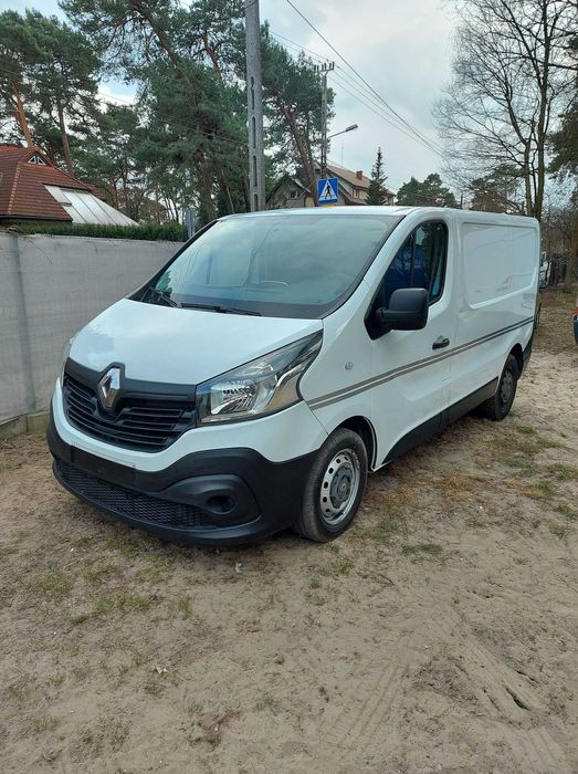 Wynajem bus busów towarowych kat B lawet ,transport,przeprowadzki