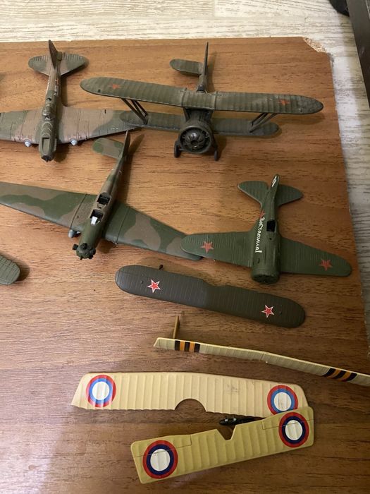 Продам самолётики.