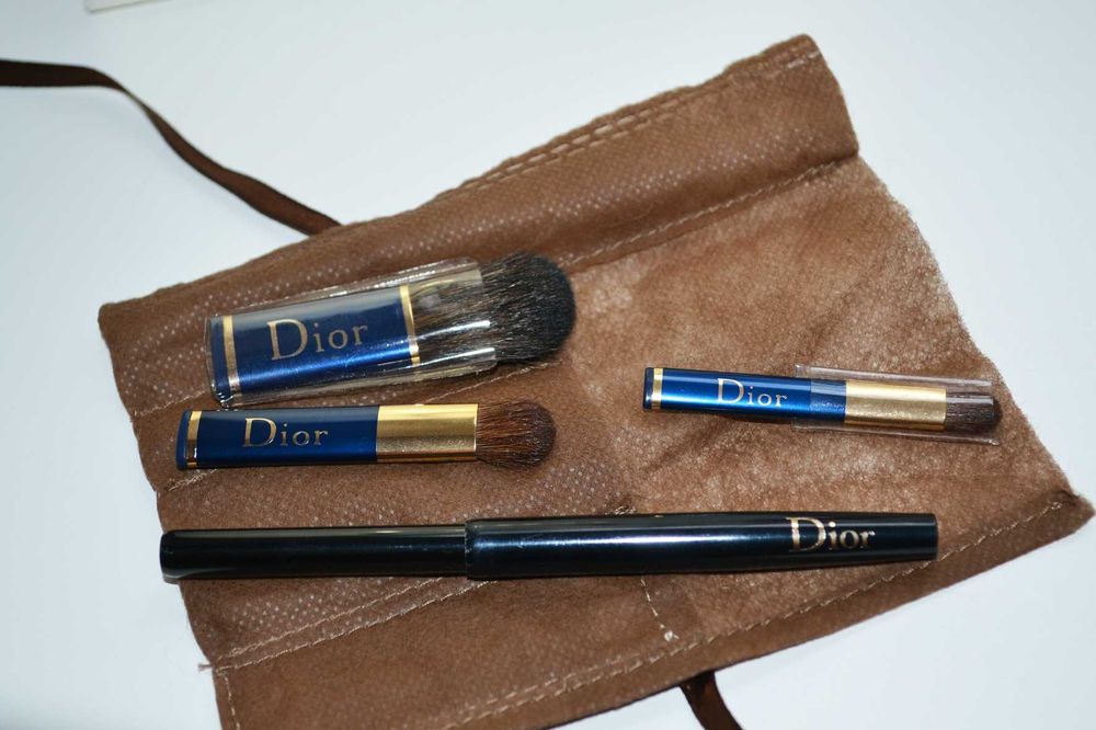 Кисти для румян, теней и губ Dior кисточки для макияжа