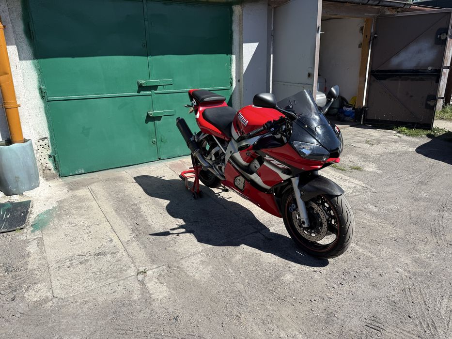 Yamaha R6 rj03 2001r