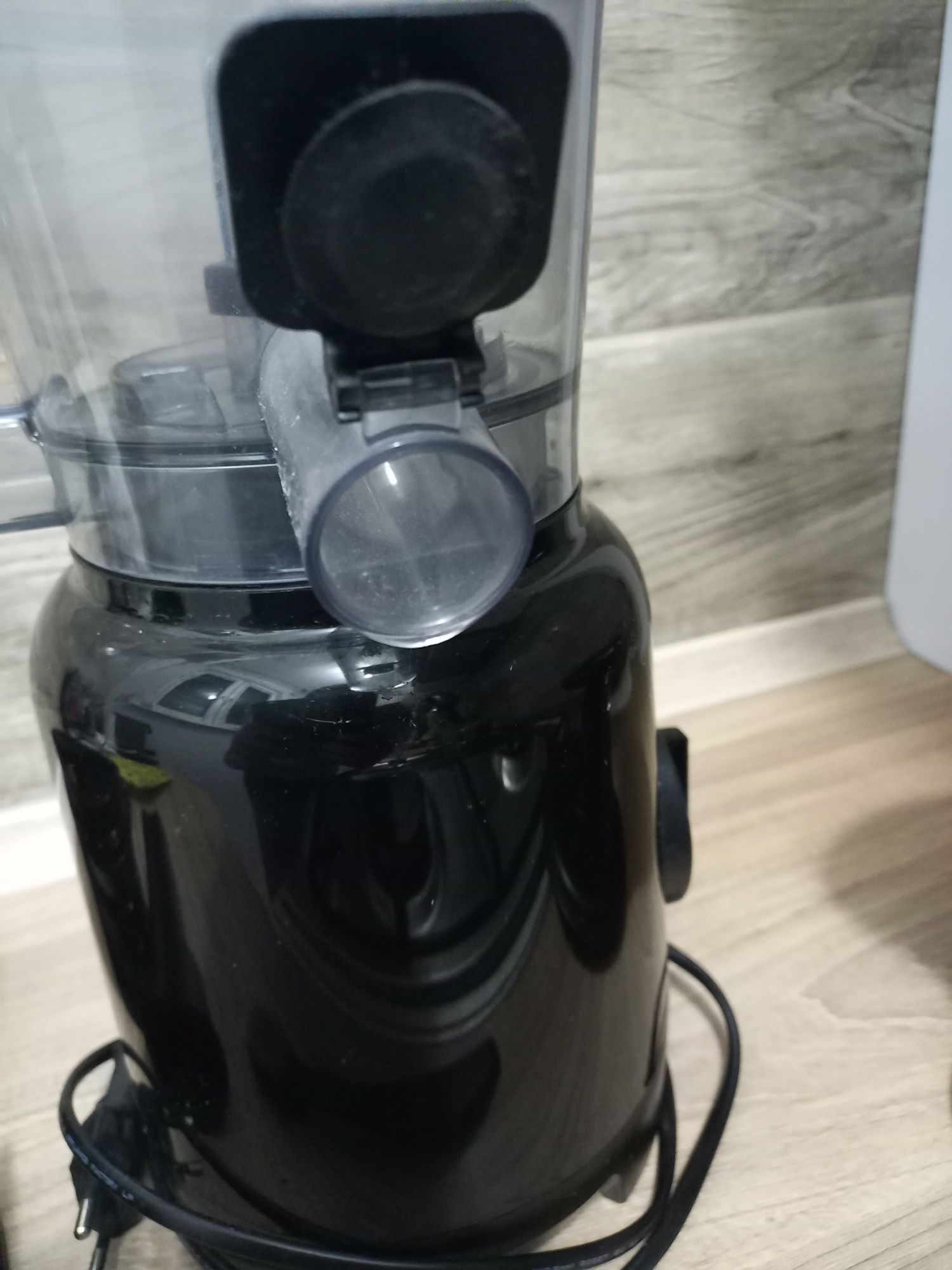 Wyciskarka wolnoobrotowa   SILVERCREST 300W