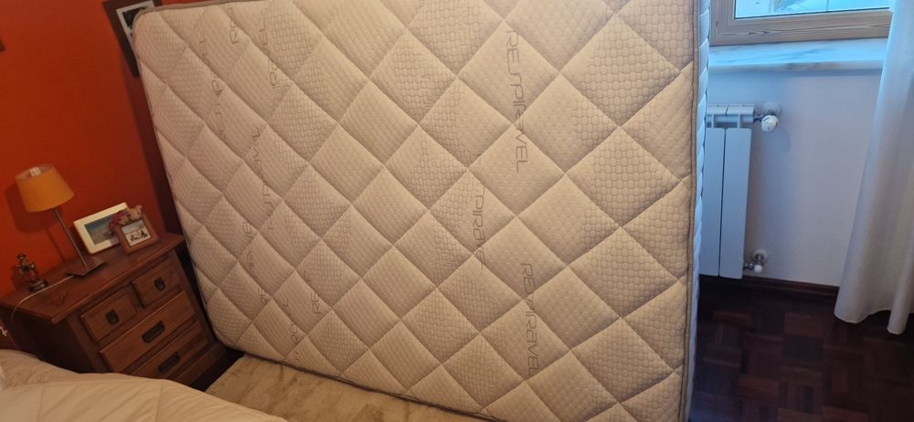 Colchão usado em bom estado 1,95 × 1,40