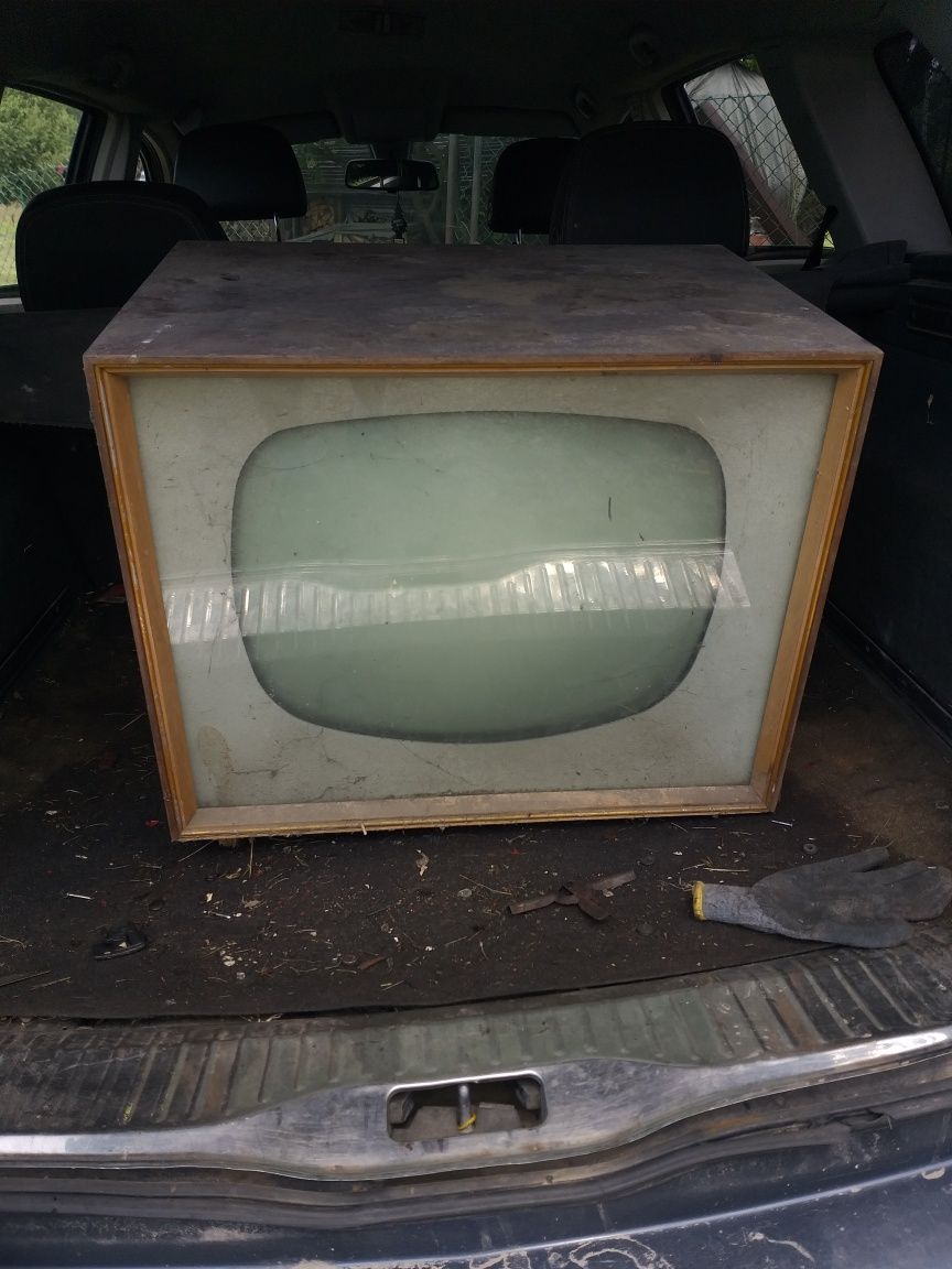 Sprzedam stary telewizor