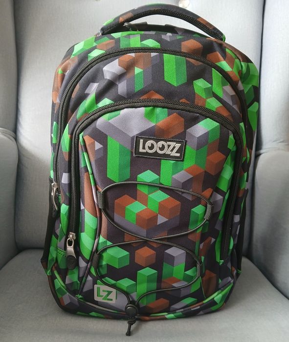 Nowy plecak premium  trzykomorowy szkolny Loozz