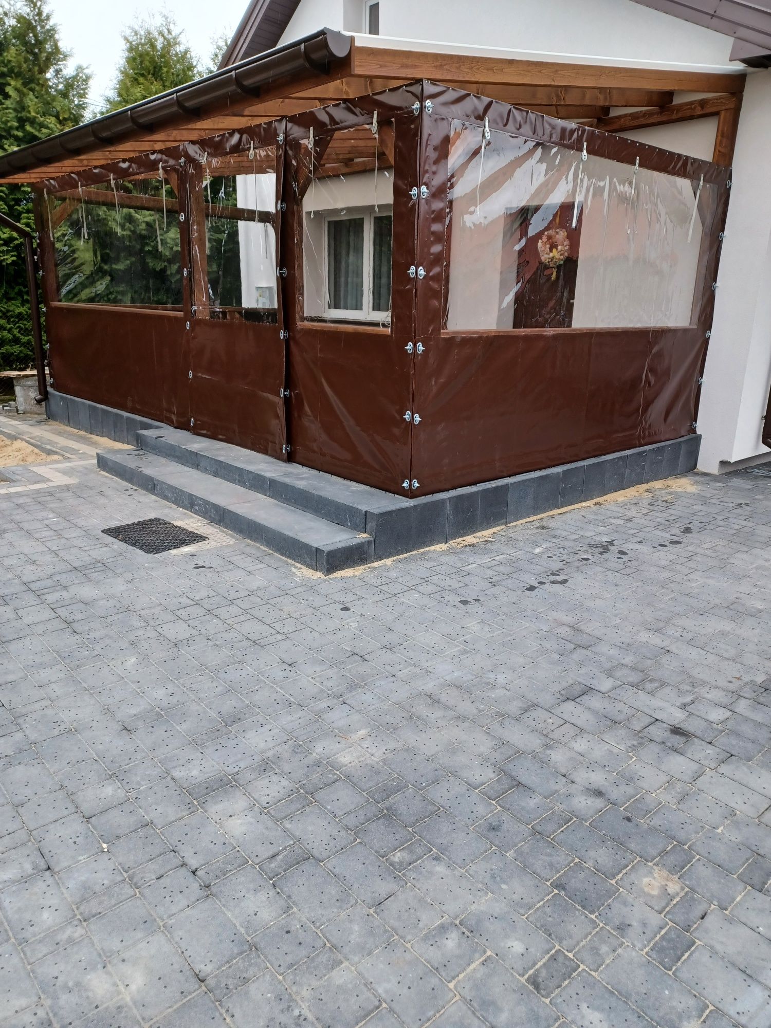 Plandeki na Tarasy Altany Wiaty Ogródki restauracyjne