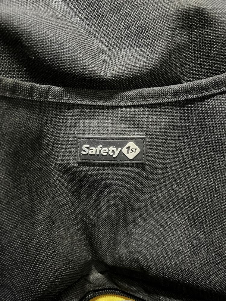 Mochila para utensilios de bébé.