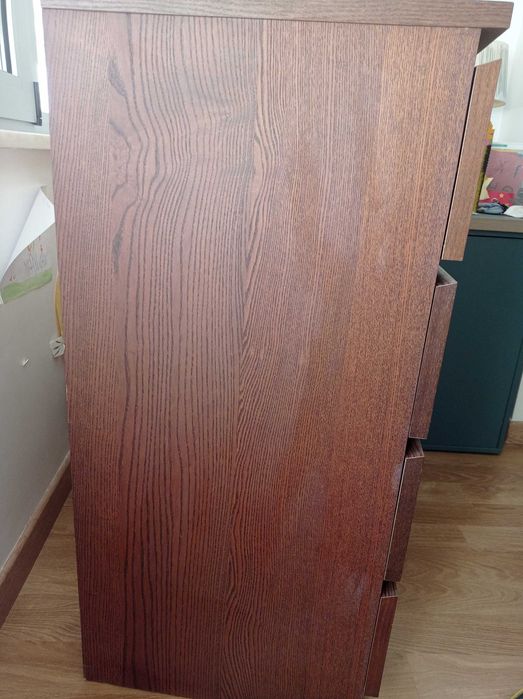 Cómoda Carvalho 4 gavetas MALM