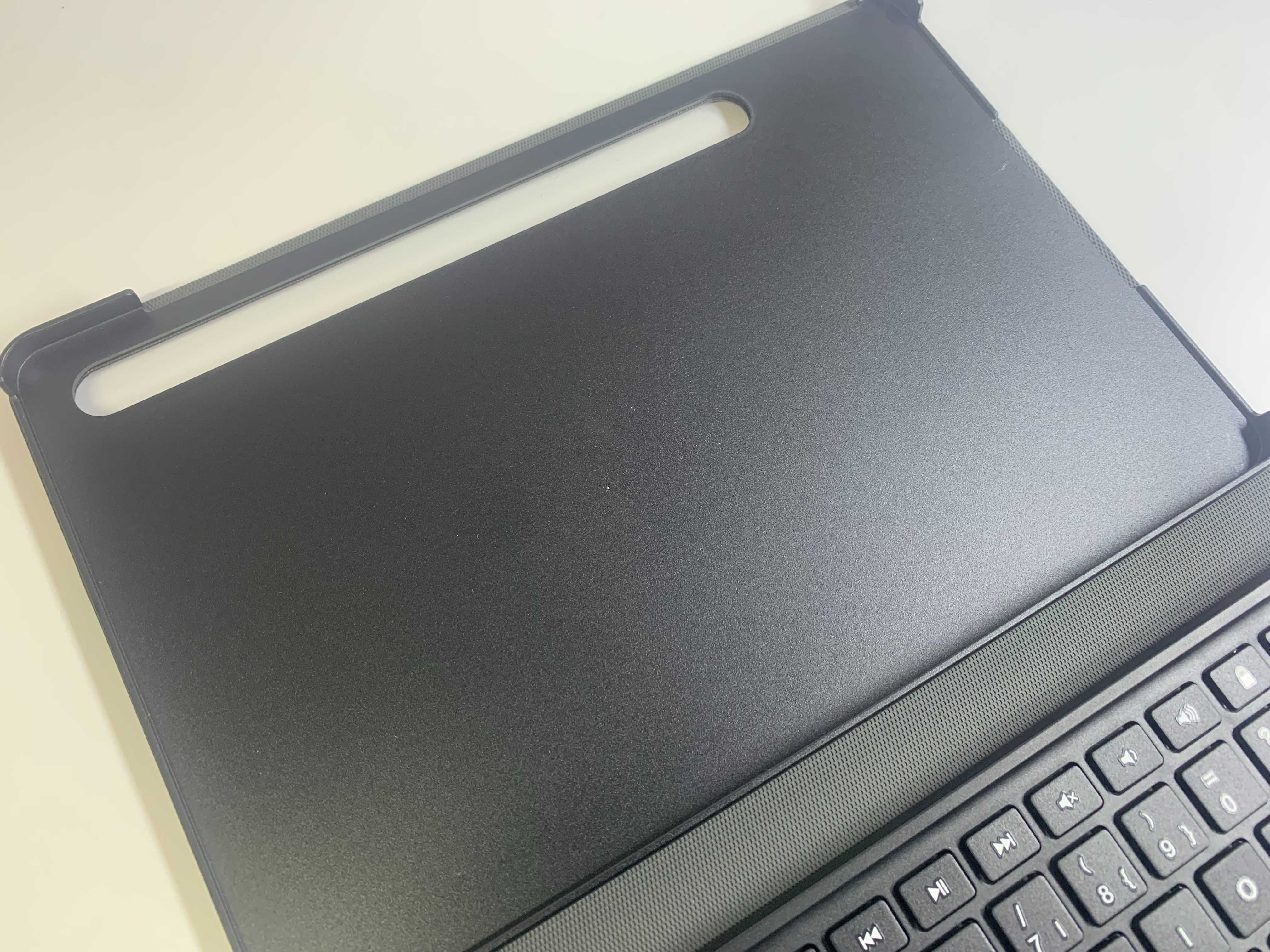 Earto Samsung Galaxy Tab S8 etui z klawiaturą
