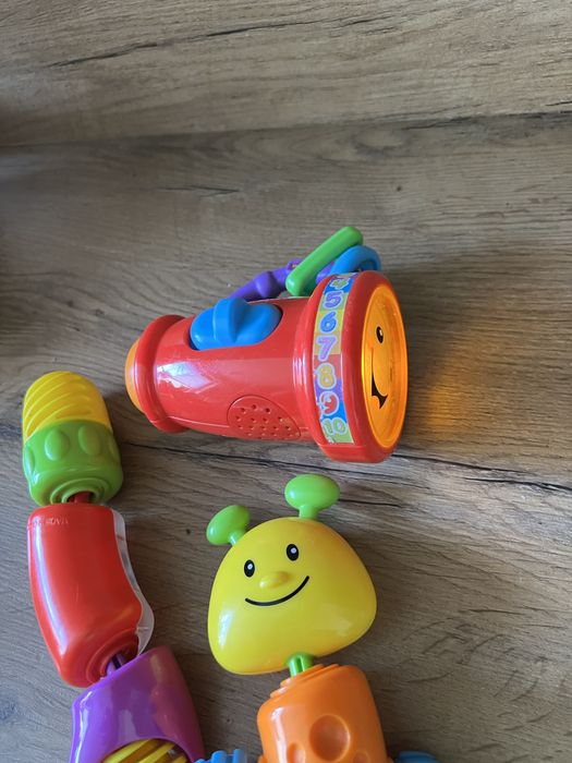 Fisher Price Latarka Gasienica