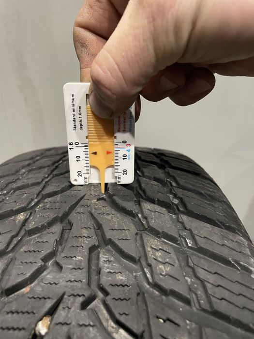 215/60/R17 nokian комплект зимових шин