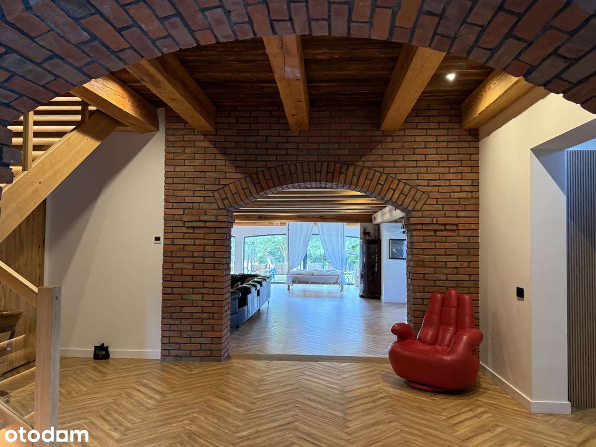 Przestronny , luksusowy  dom  ,Dworek , villa
