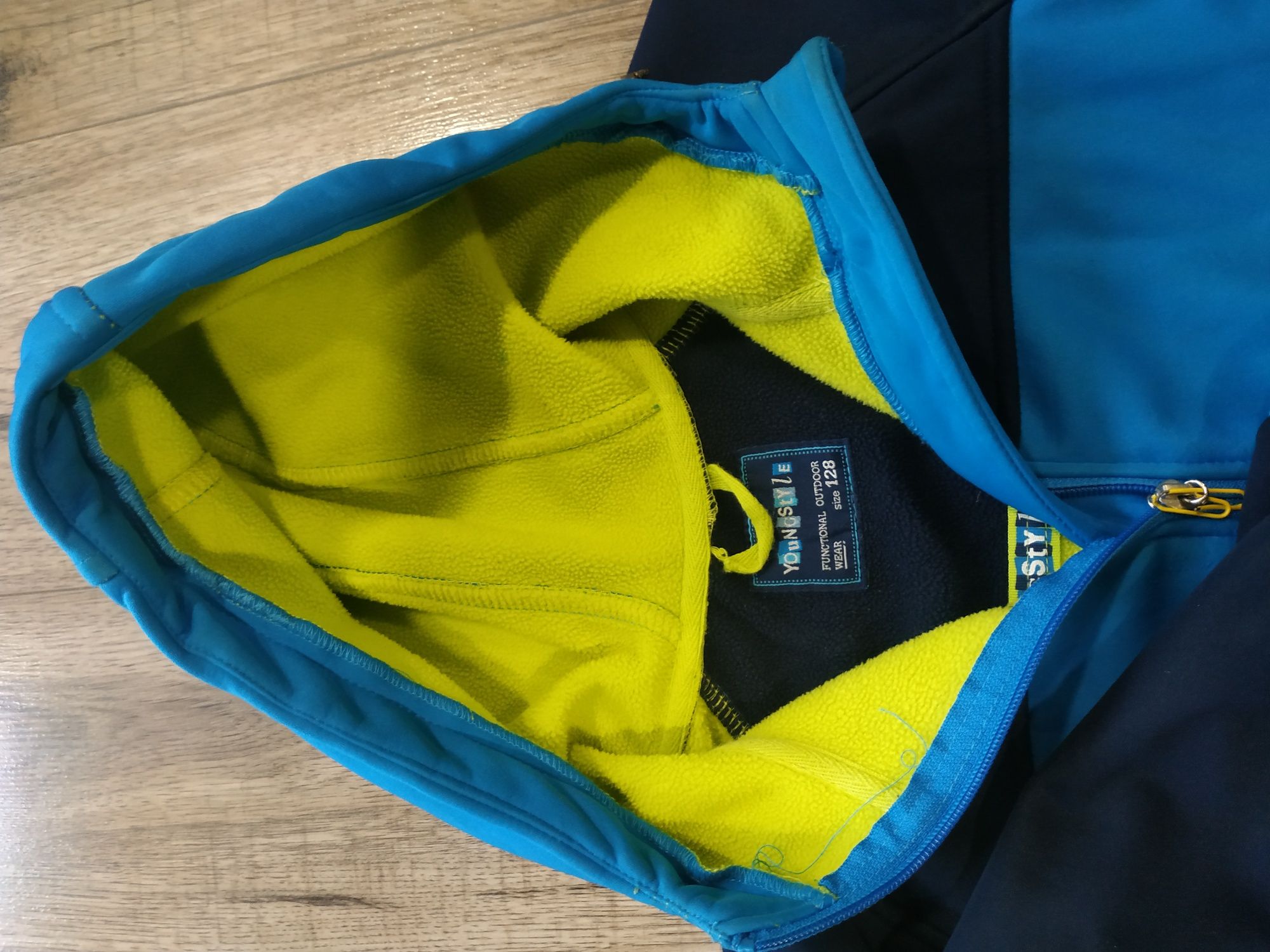 Kurtka Softshell, rozmiar 128