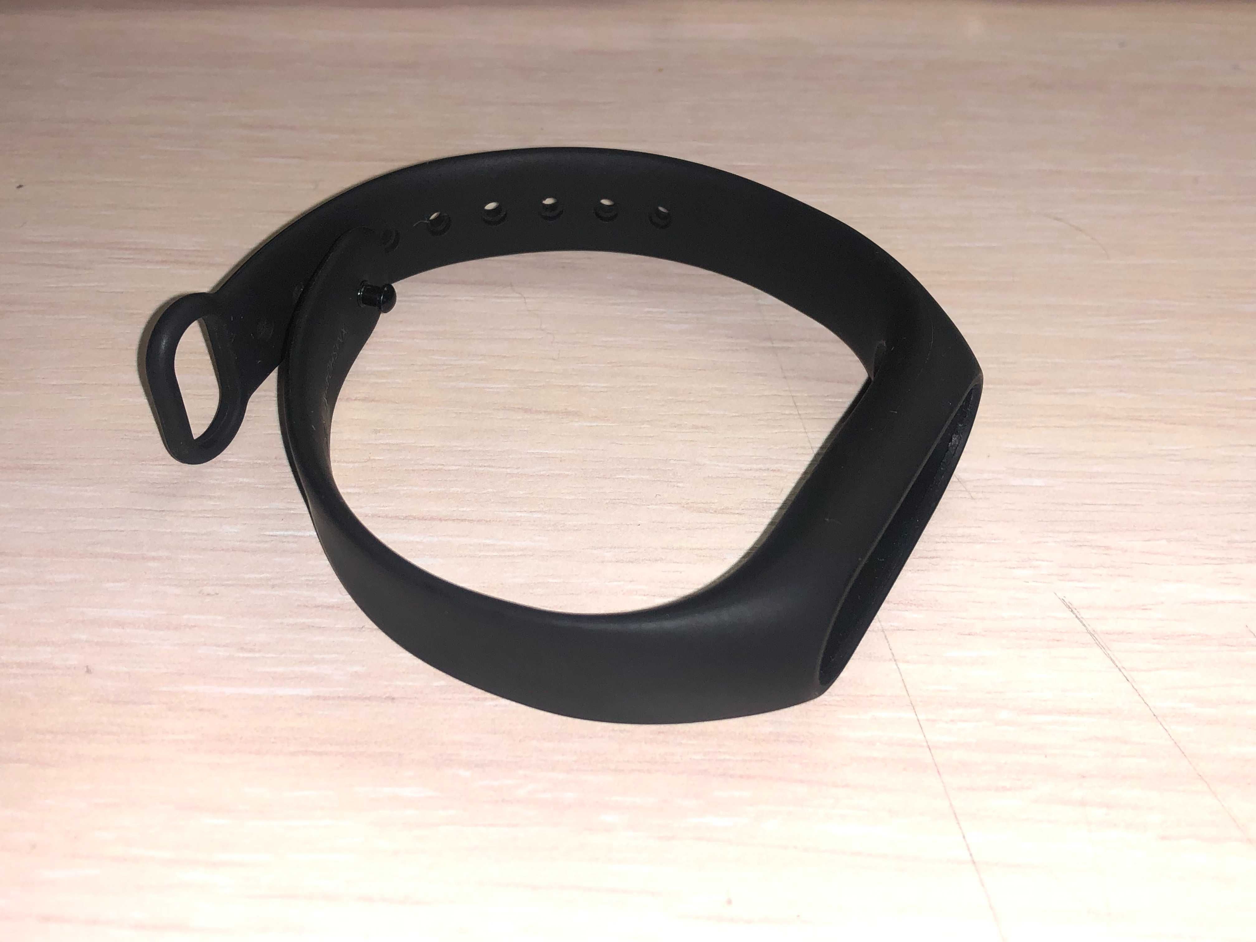 Xiaomi Mi Band 2 в хорошем состоянии