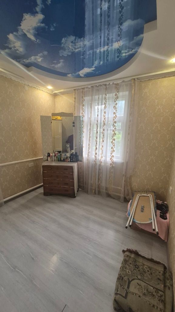 Продам окремий будинок в районі міської  лікарні  в Коростені