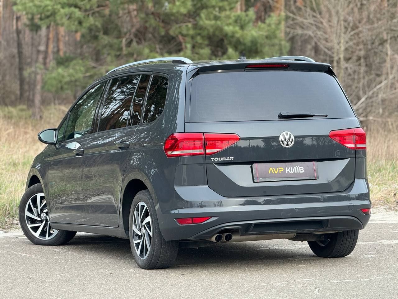 Volkswagen Touran 2018 2.0 дизель, автомат, 207т.км
