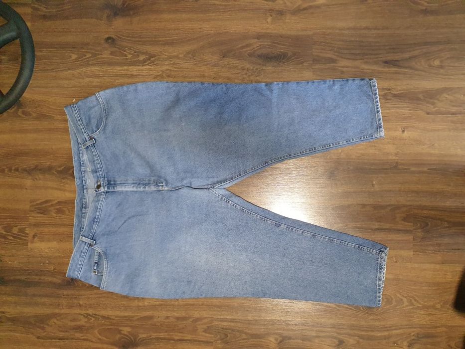 Жіночі джинси великого розміру