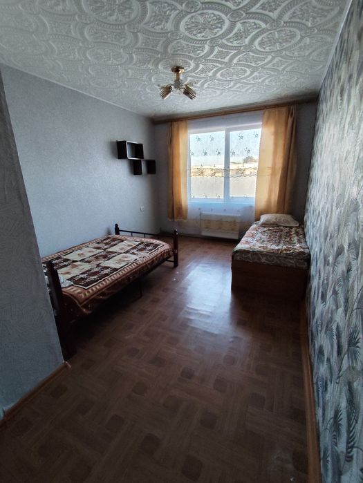 Квартира подобово. Довгостроково не має!