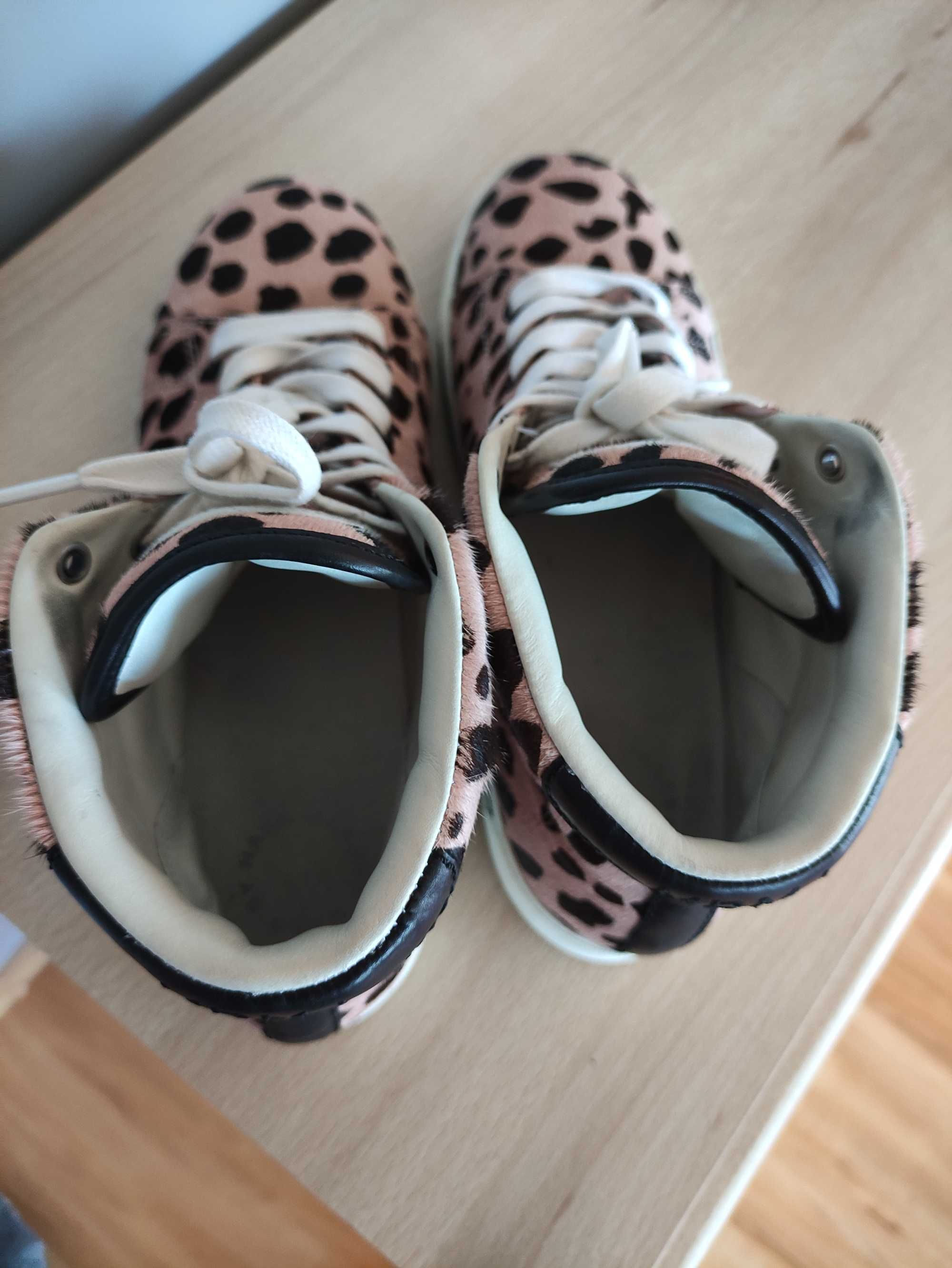 Botki skórzane Marc Jacobs