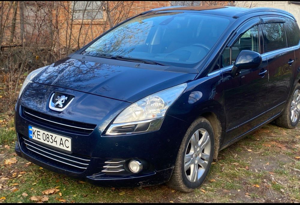 Продам або обміняю Пежо 5008 з доплатою в обидва боки