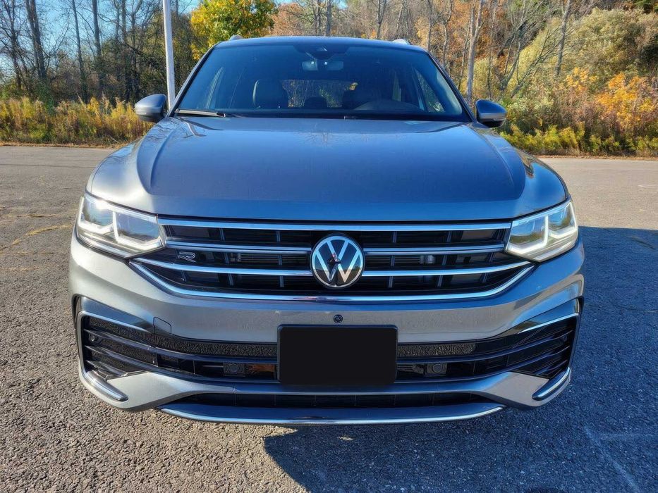 Volkswagen Tiguan SEL R-Line 4Motion      2024