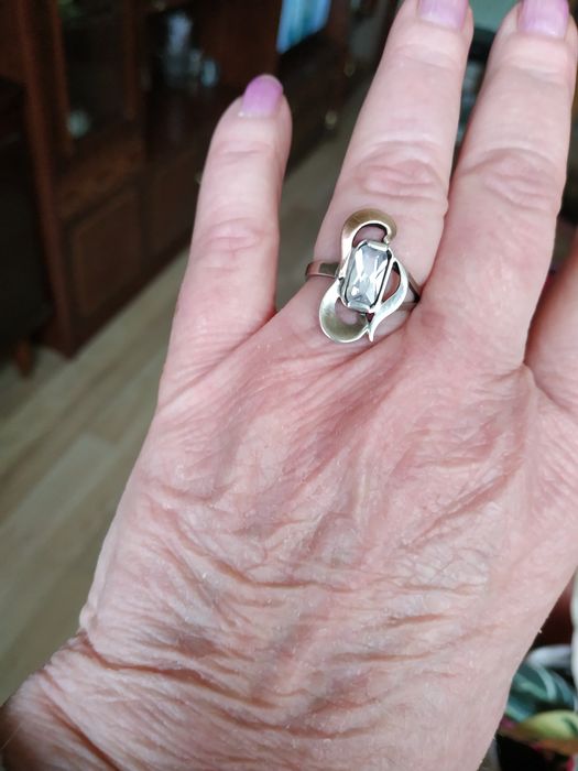 Продаю серебряные комплекты