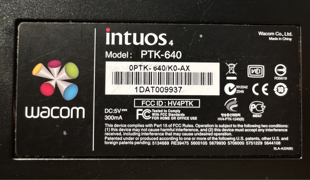 Графічний планшет Wacom Intuos4 PTK-640