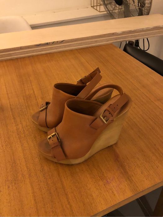 Sandálias de cunha em madeira, Zara, 38