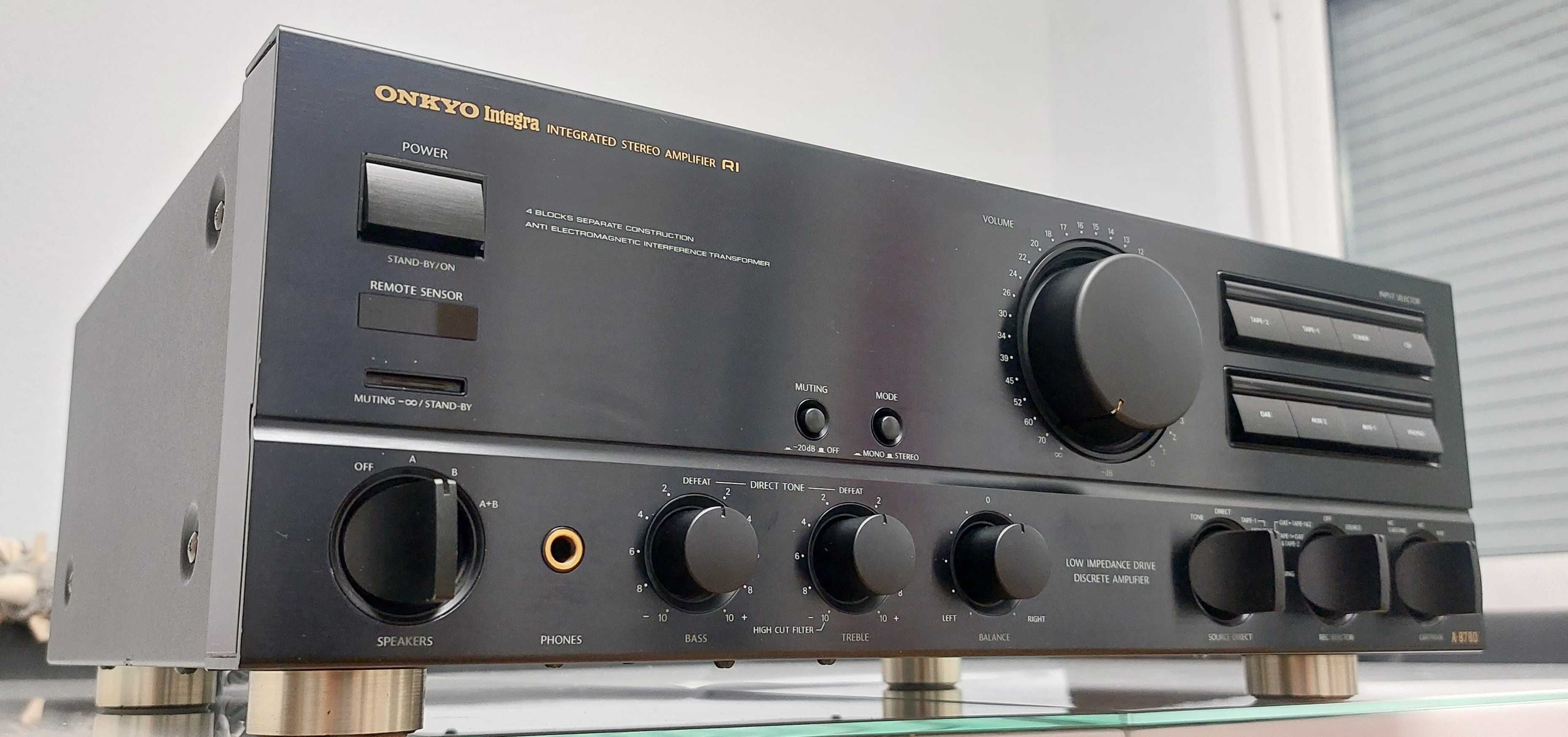 Усилитель Onkyo A 8780 (AR-700 14,1 kg 2x160W/4Om 2x105W/8Om)