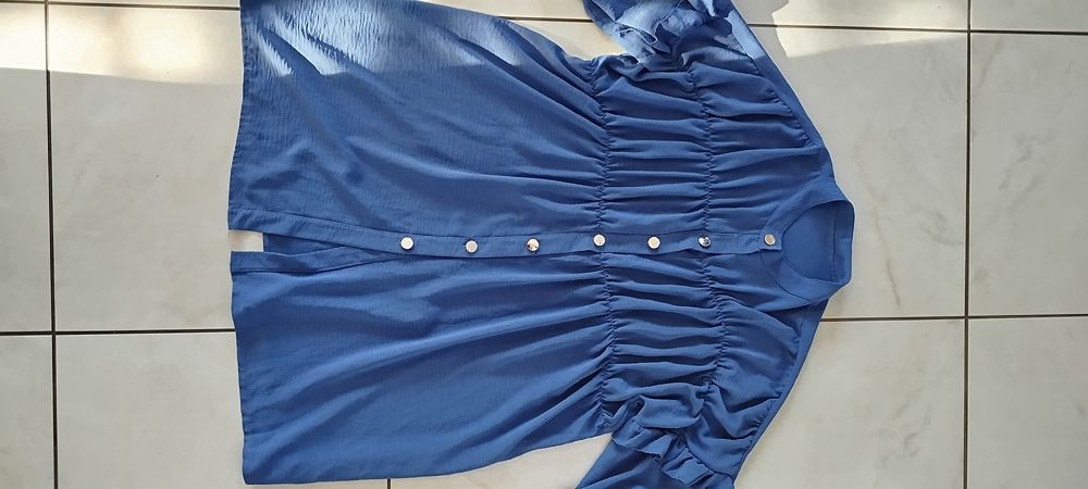 Falbankowa tunika koszula złote guziki