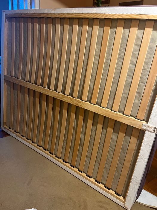 Двоспальне ліжко