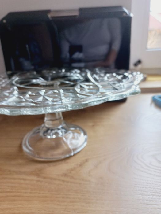 Patera z grubego szkła duza , ciężko potłuc